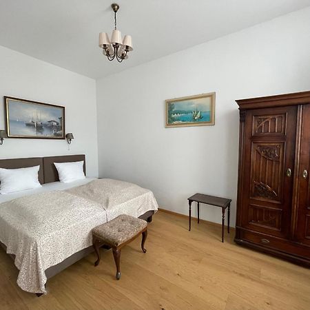 Villa Musik - Historical Apartments In Баден Екстериор снимка