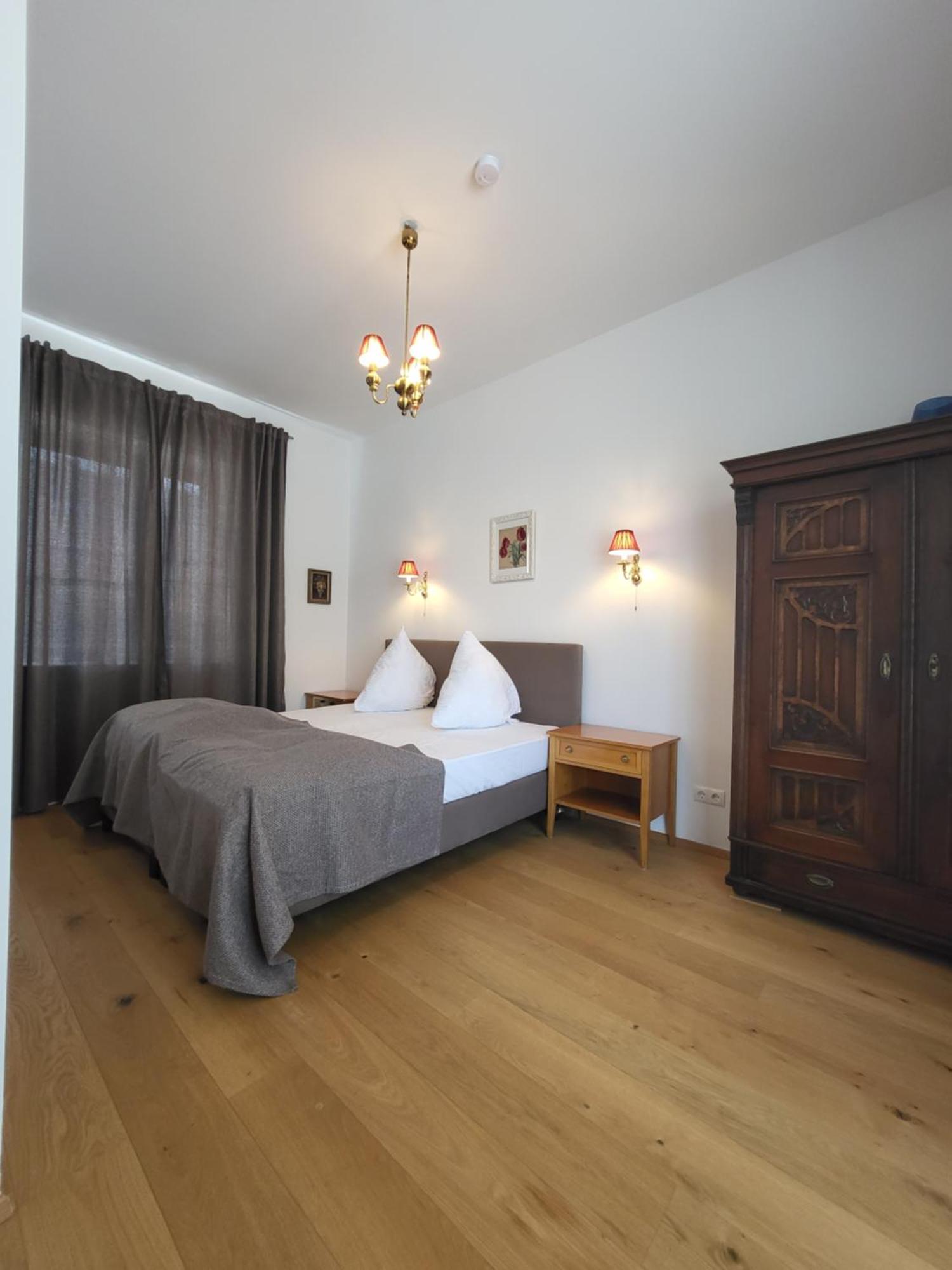 Villa Musik - Historical Apartments In Баден Екстериор снимка