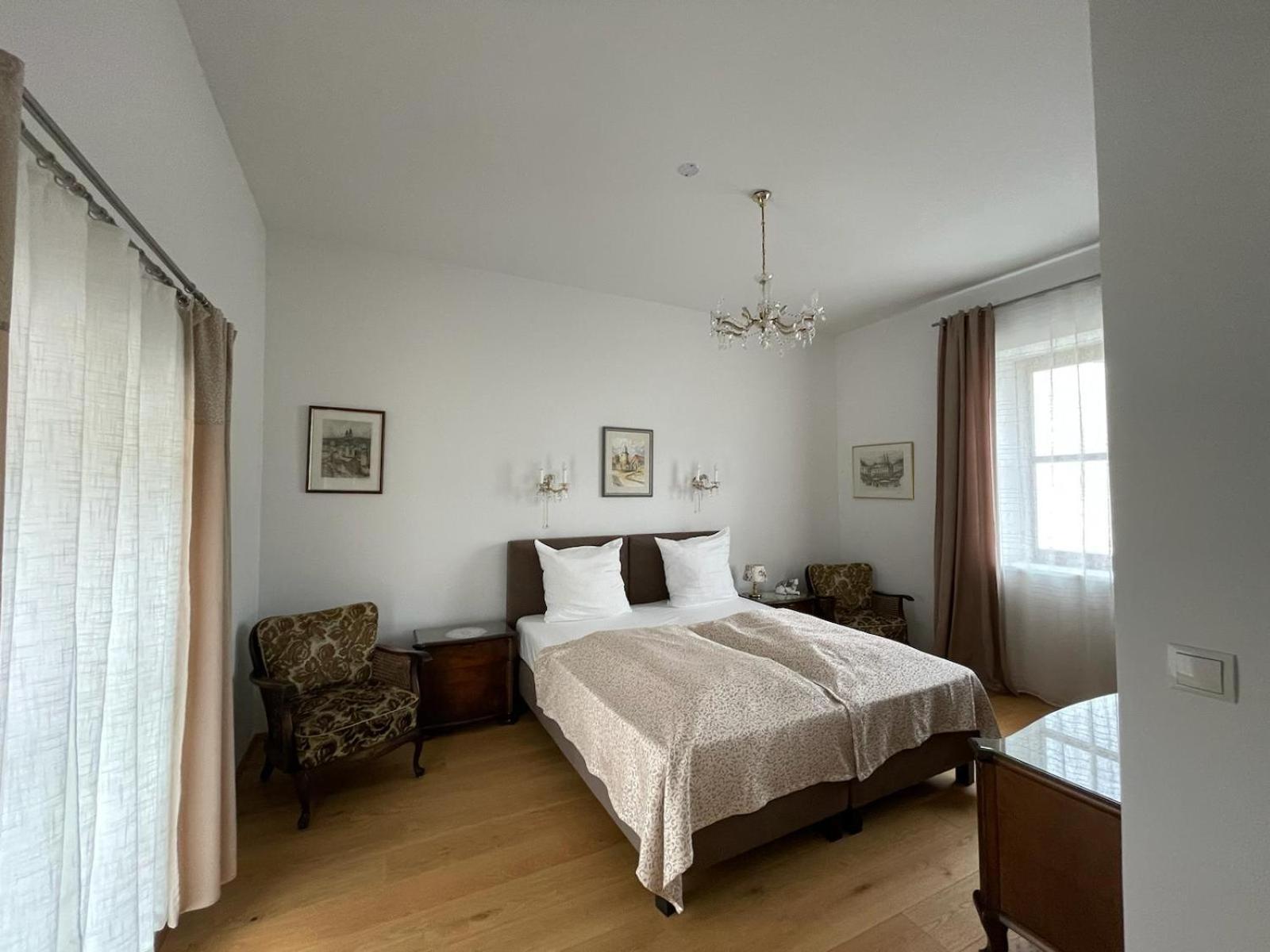 Villa Musik - Historical Apartments In Баден Екстериор снимка