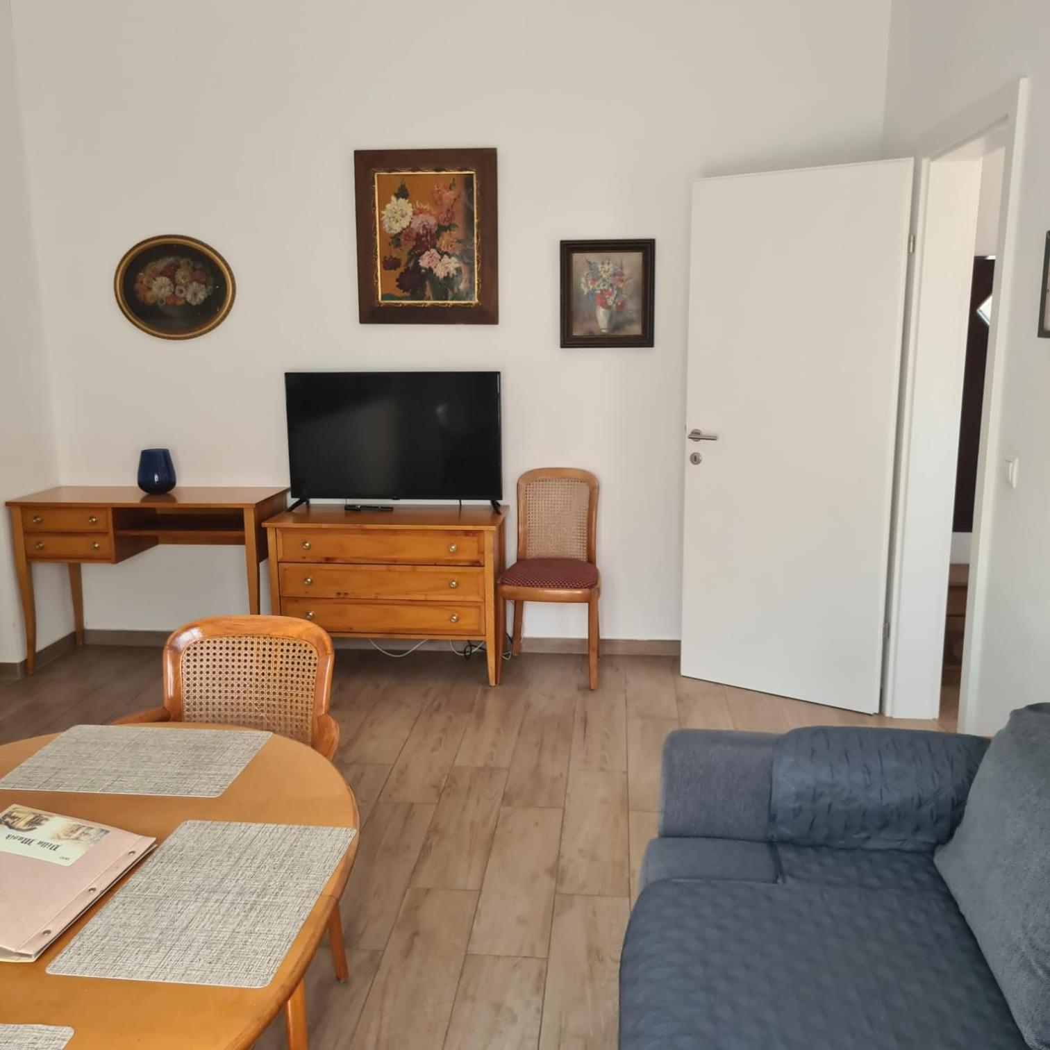 Villa Musik - Historical Apartments In Баден Екстериор снимка